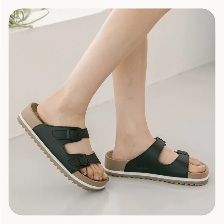 愛穿拖鞋的懶人，100%台灣製造，穿起來超柔軟，吸震又回彈 【特選的超纖速乾面料】 皮面防潑水，內裡透氣不悶熱